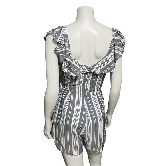 Entro Blueish Gray Striped Cold Shoulder Ruffle Romper Sz-Small - Picture 2 of 9